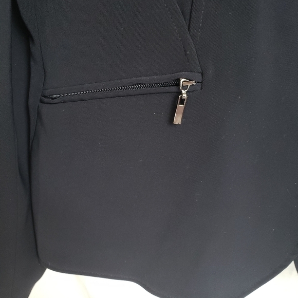 Tahari Arthur S. Levine Navy Blazer Sz 10 - Picture 4 of 10